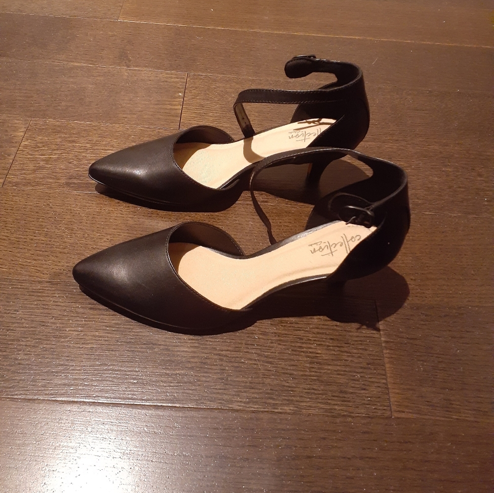 Clark's comfort sole shoes size 8